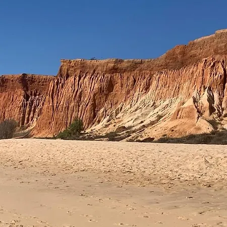 Nyaraló O Paraiso Da Falesia
